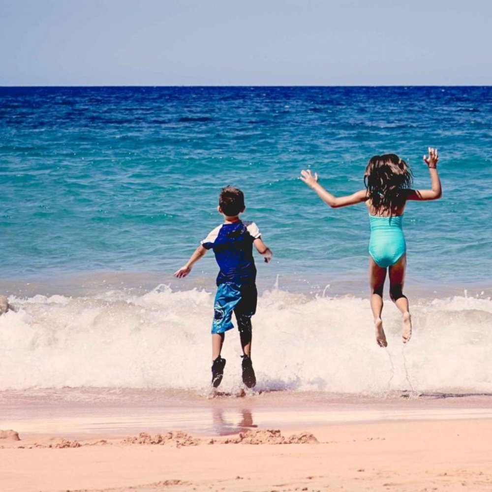 Meet your Posher, Zey